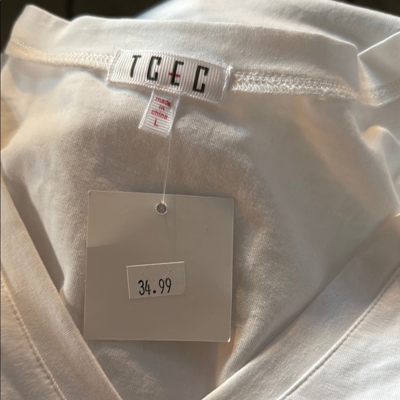 TCEC White Short Sleeve V-Neck Top - Picture 2 of 3